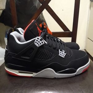 Air jordan retro 4 bred pre-owned w.box UA